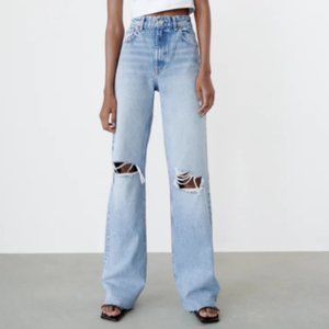 NWT RIPPED WIDE LEG JEANS - Size 6